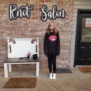 Meet your Posher, Aniya